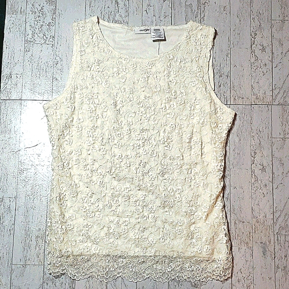 East 5th * Blouse w/ lace overlay * New w/ Tag - Picture 1 of 4